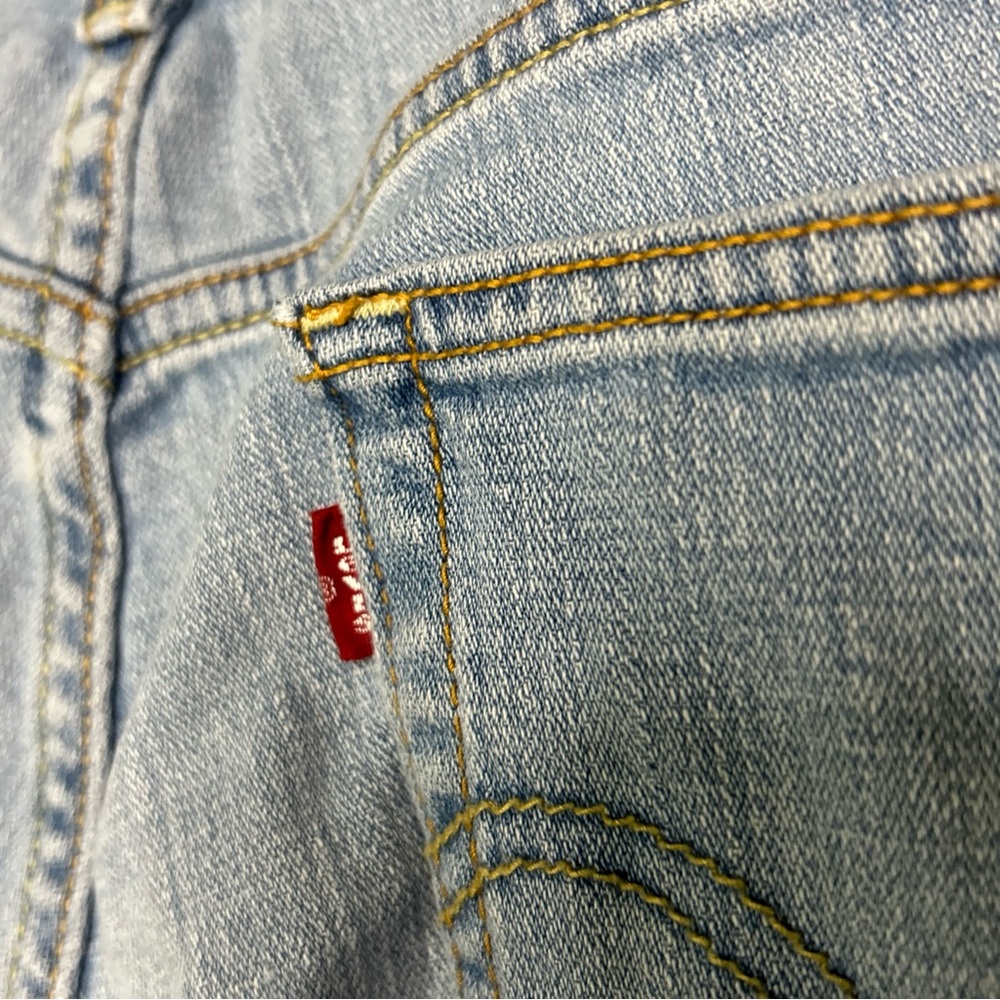 Levi’s 515 Jeans Shorts Women’s 10 Blue Cotton Outdoor Stretch Roll Up Vintaged - Picture 14 of 14